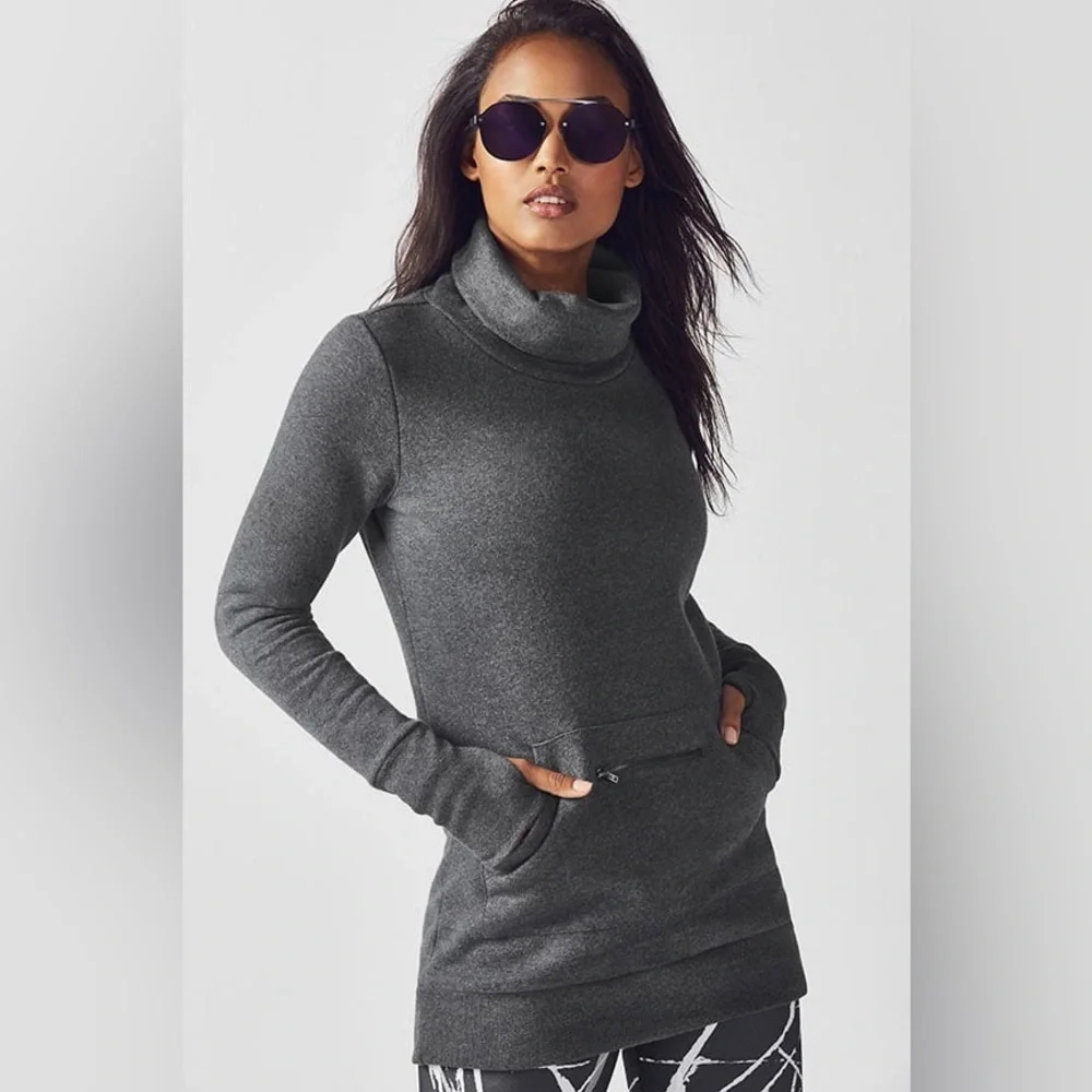 FABLETICS LONG SWEAT TURTLE NECK - Picture 6 of 8